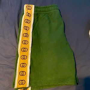 Gucci shorts worn once great condition